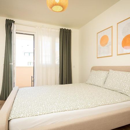 Cozy Room & Studio Kali Ровин Екстериор снимка