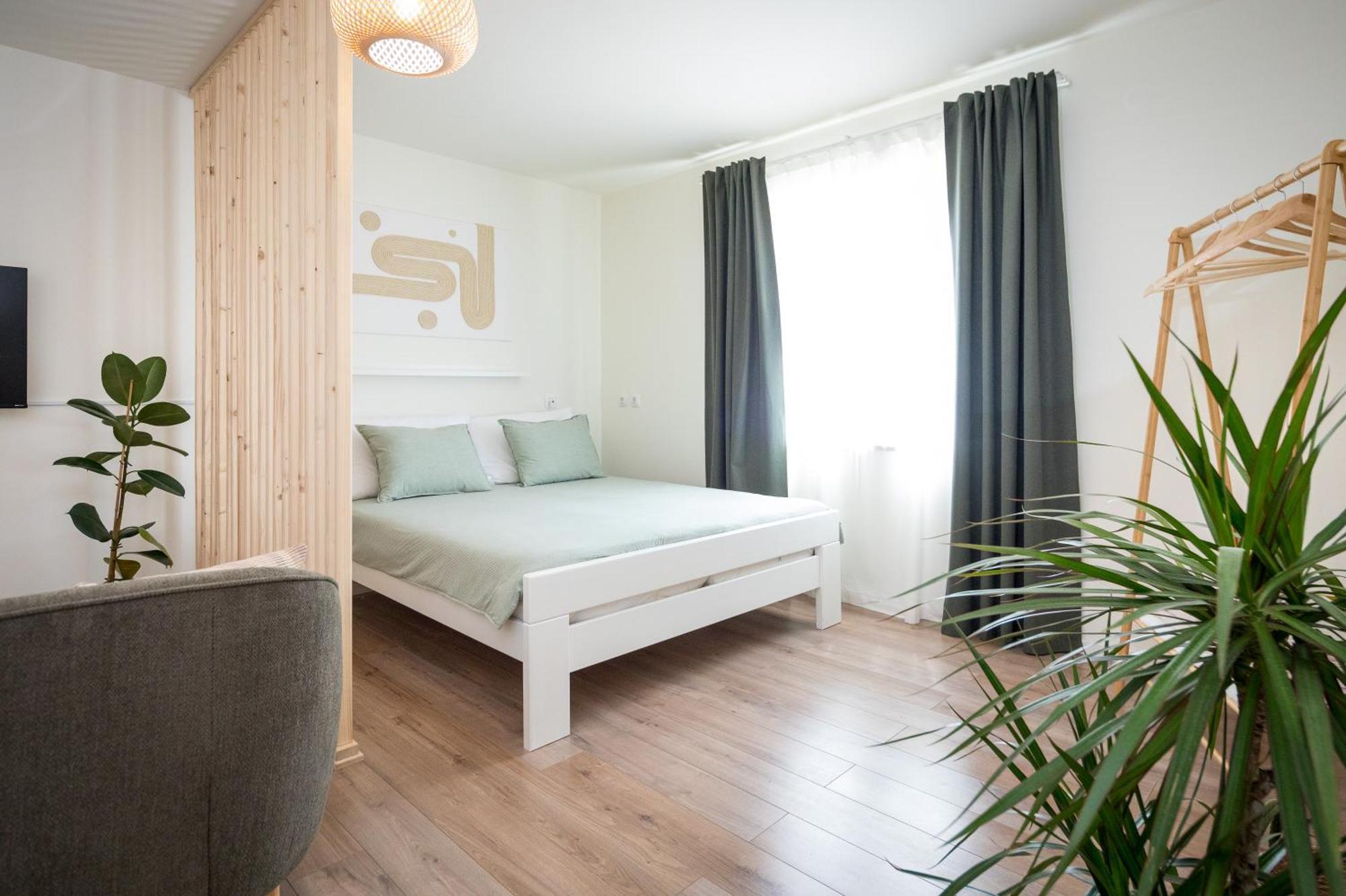 Cozy Room & Studio Kali Ровин Екстериор снимка